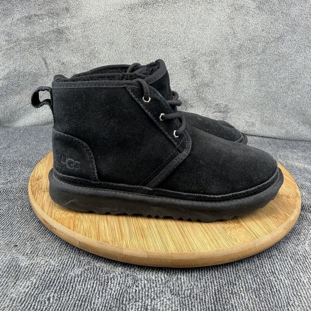 UGG Suede Boots Girls Size 4 Black Chukka Lined Casual Winter 1017320K